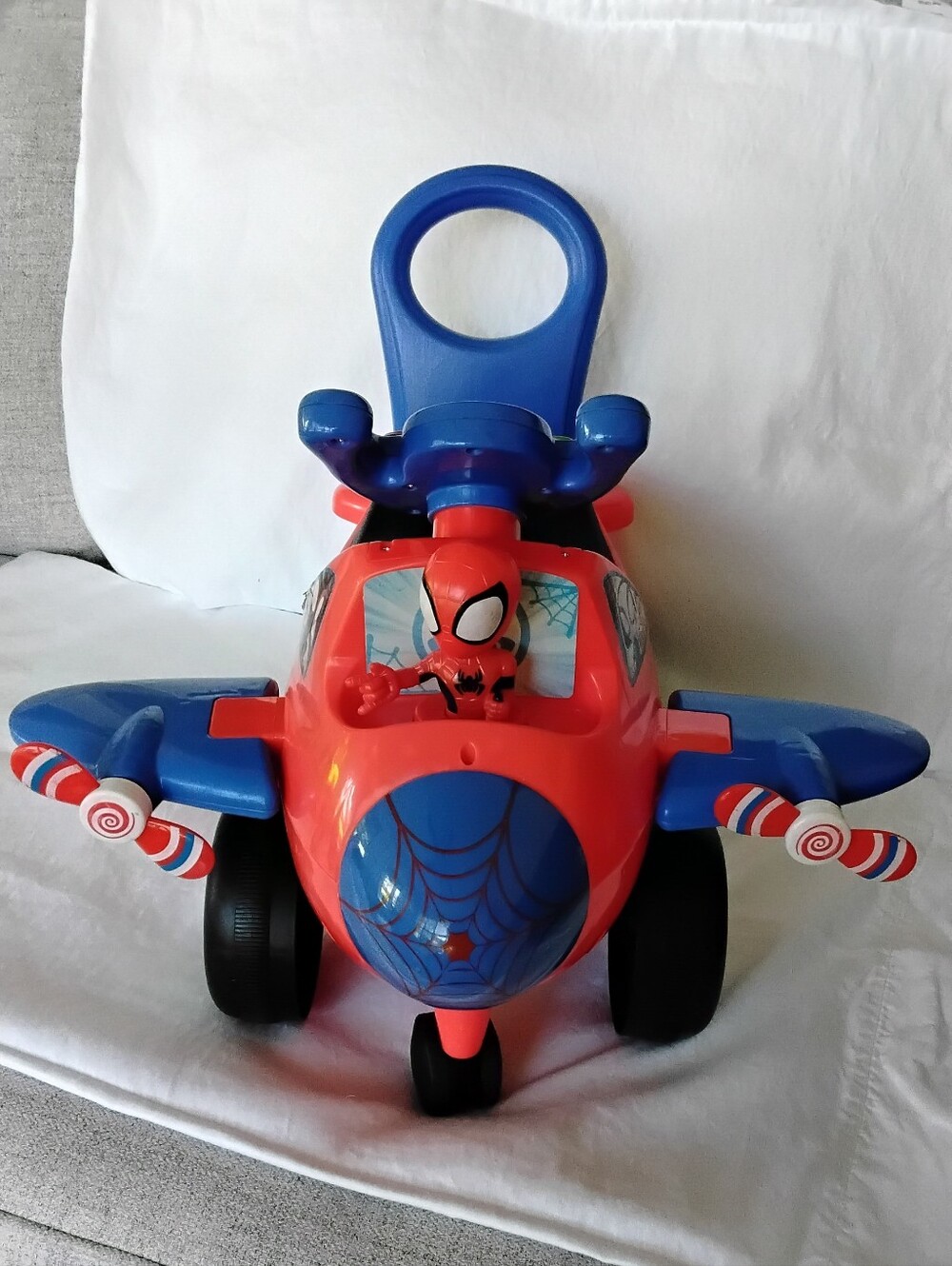 Kiddleland Marvel Lights 'N' Sounds Spidey Activity Plane Ride